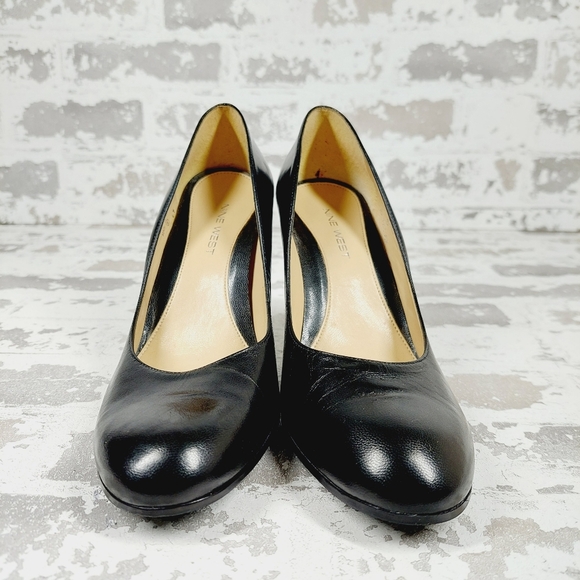 Nine West Burg Leather Black Almond Toe Heeled Pumps V18 - Picture 3 of 14